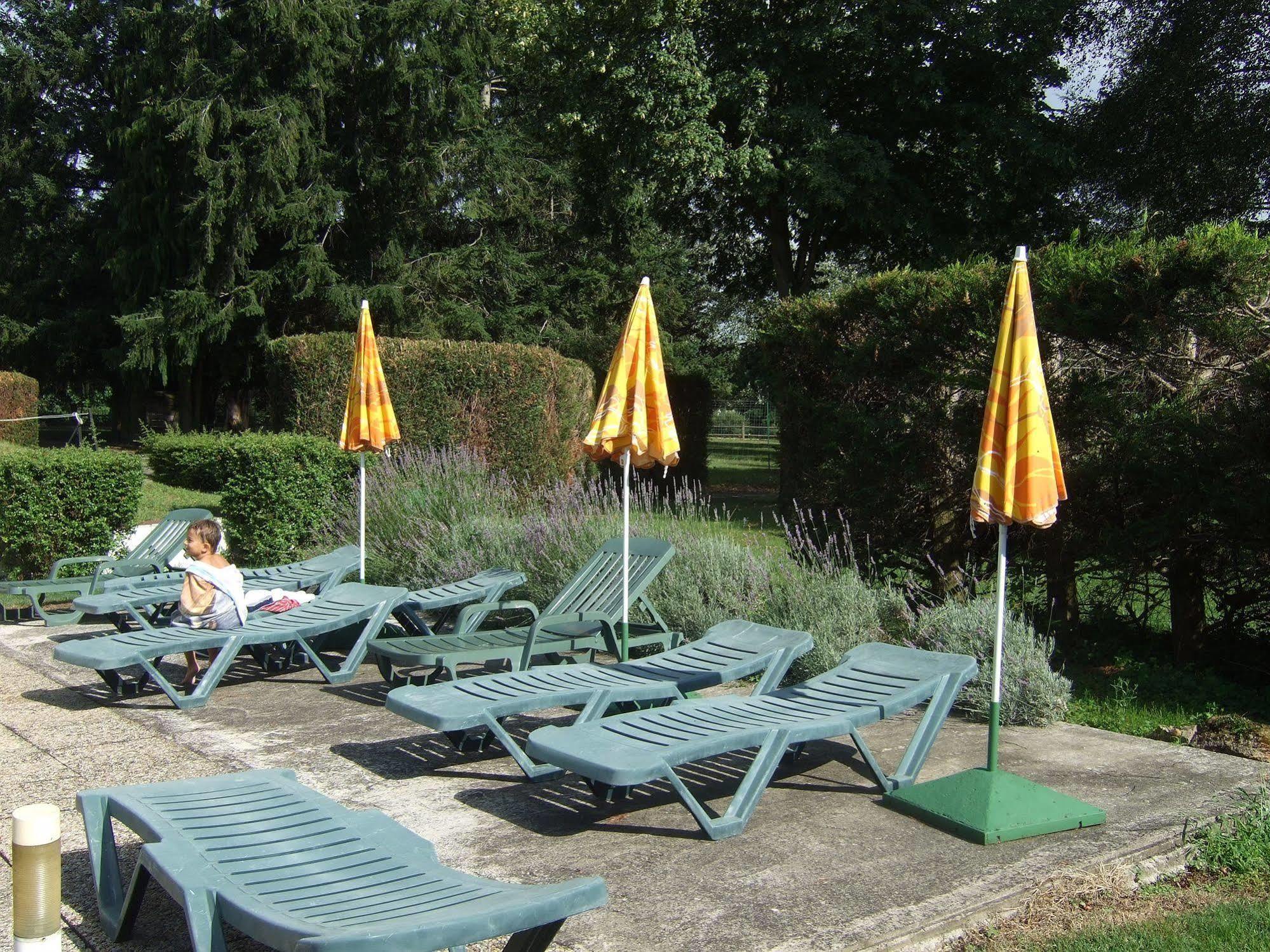 Domaine De L'Orisse Hotel Varennes-sur-Allier Exterior photo